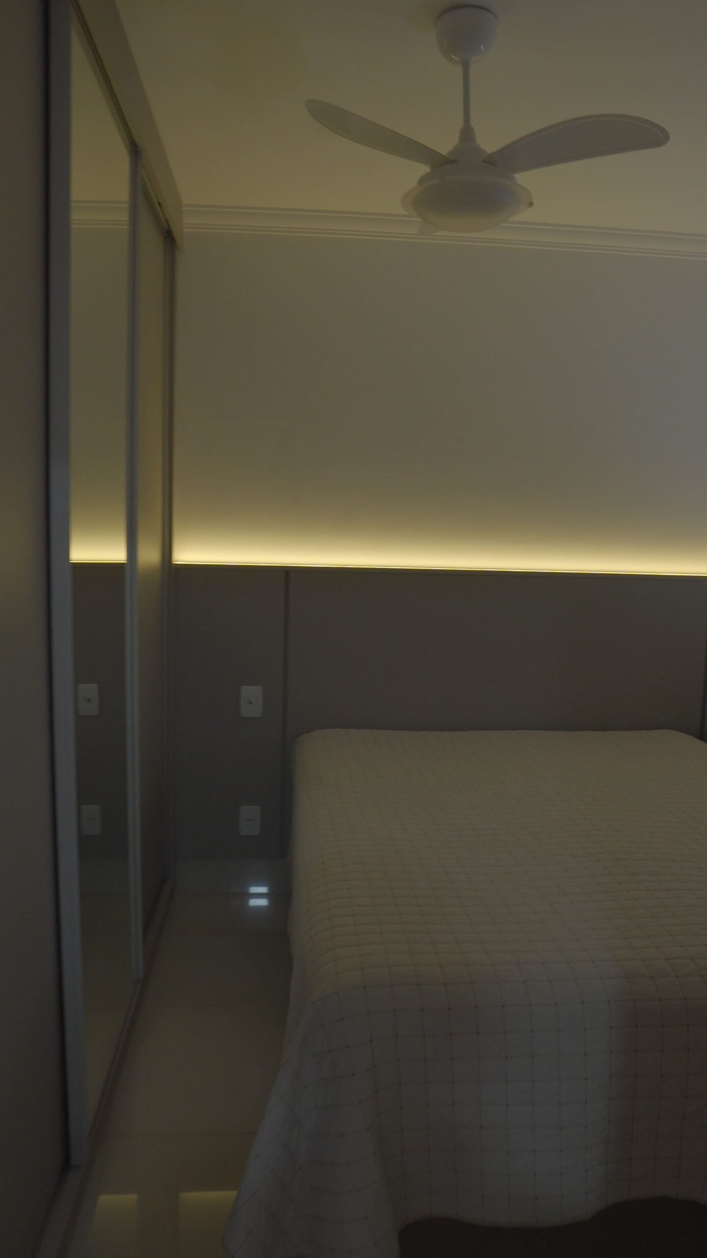 Cópia de C9885.00_00_13_08.Quadro001