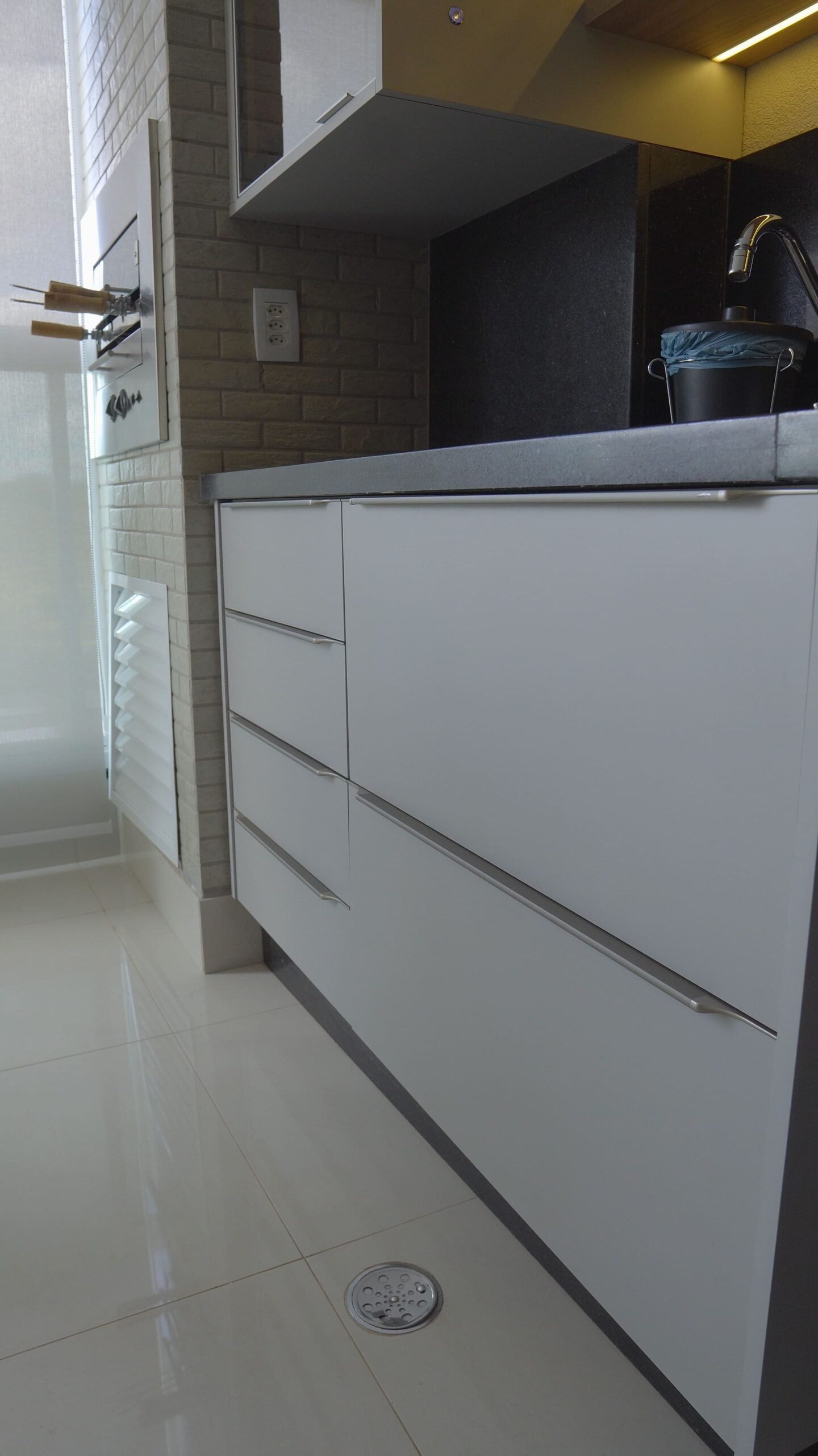 Cópia de C9901.00_00_10_12.Quadro001