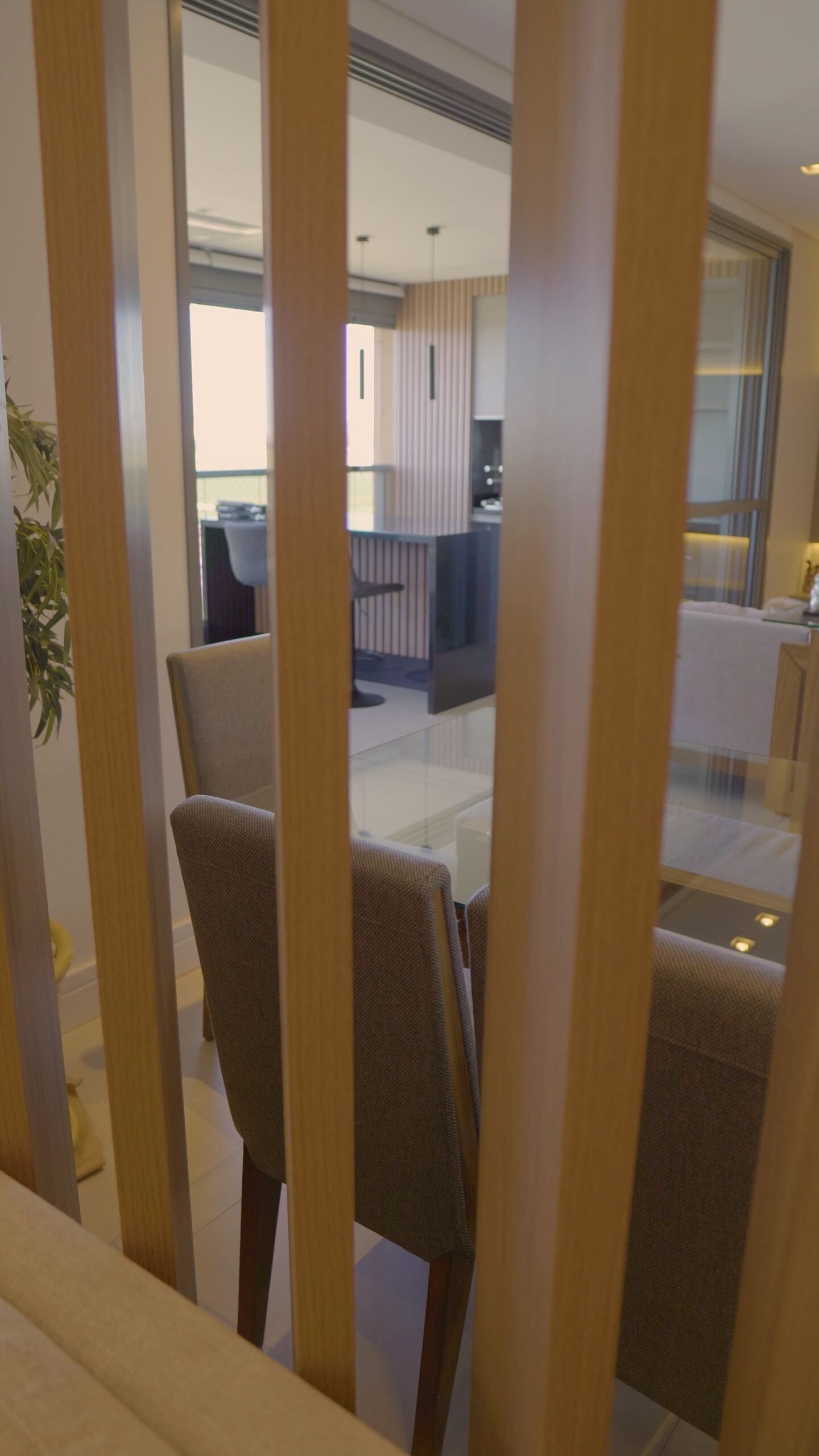 Cópia de Cadenze_FRAMES.00_00_04_11.Quadro002