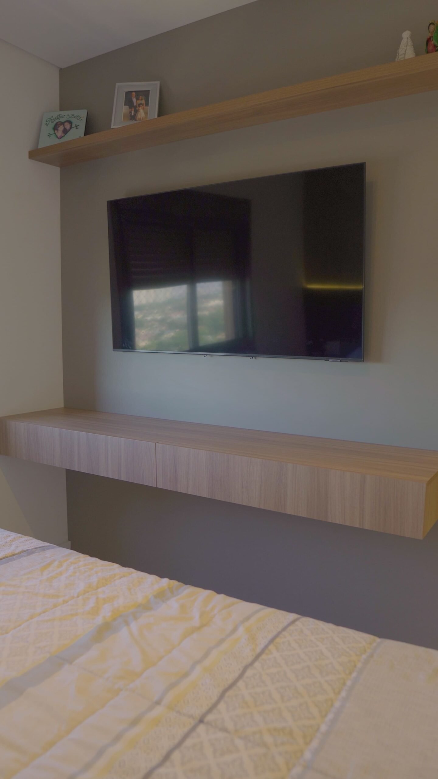 Cópia de Cadenze_FRAMES.00_01_09_06.Quadro046